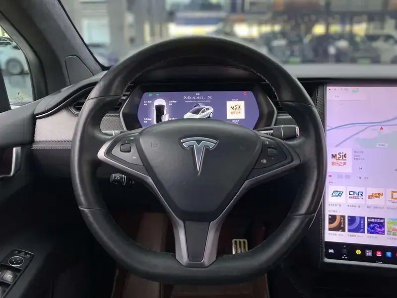 2019 Tesla Model X с пробегом 74 000 км