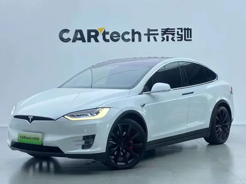 2020 Tesla Model X с пробегом 104 700 км