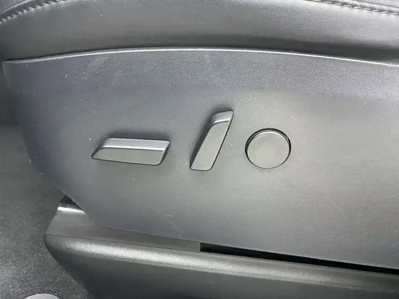 2020 Tesla Model X с пробегом 104 700 км