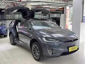 2019 Tesla Model X с пробегом 62 000 км