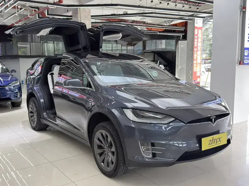 2019 Tesla Model X с пробегом 62 000 км