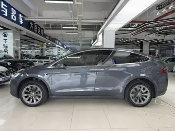 2019 Tesla Model X с пробегом 62 000 км