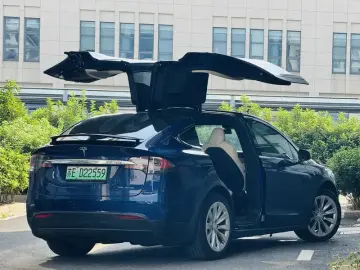 2019 Tesla Model X с пробегом 140 000 км