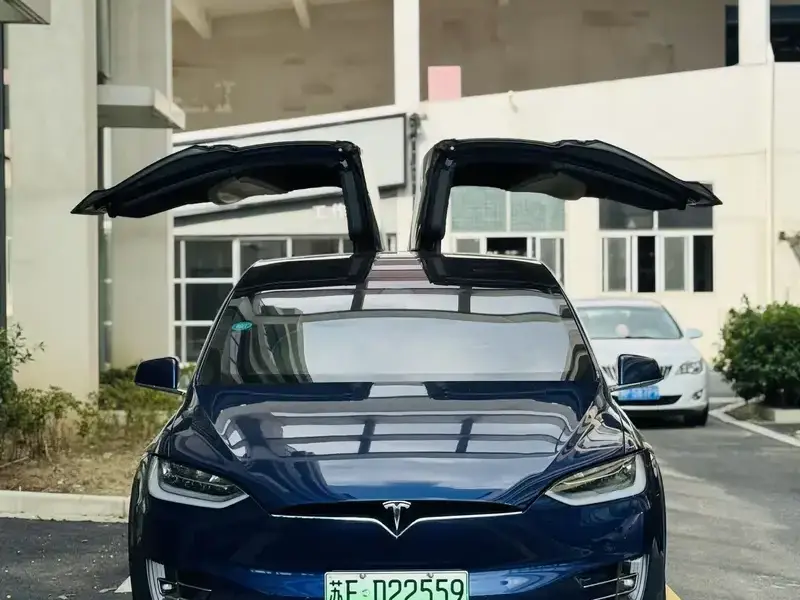 2019 Tesla Model X с пробегом 140 000 км