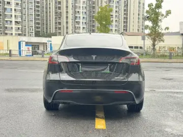 2021 Tesla Model Y с пробегом 55 000 км