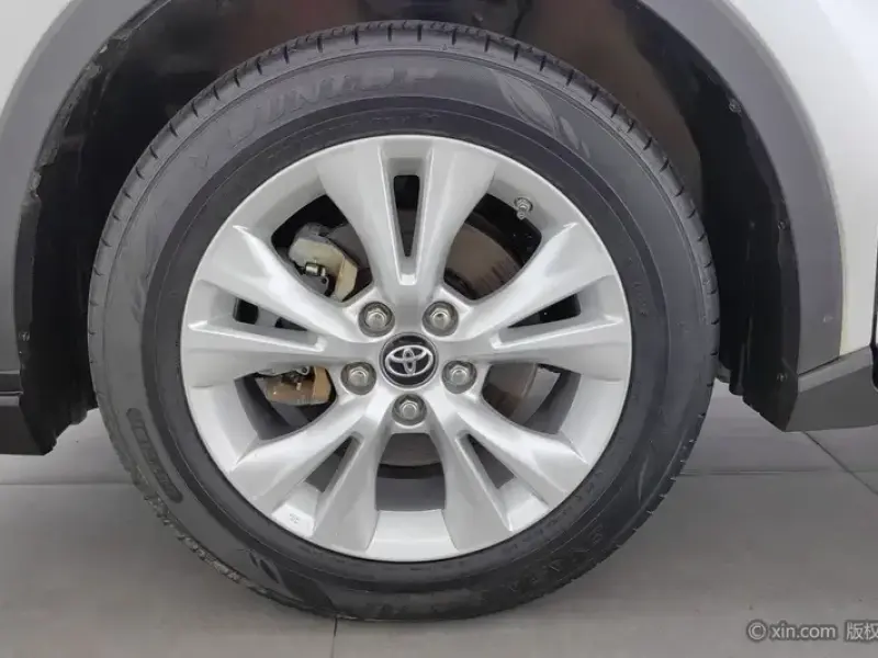 2021 Toyota Izoa с пробегом 54 700 км