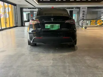2022 Tesla Model Y с пробегом 77 000 км