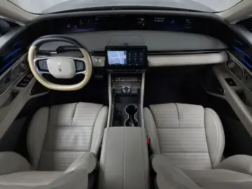 2023 Lincoln Nautilus с пробегом 44 401 км