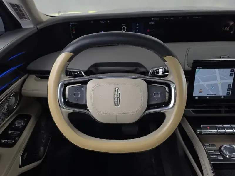 2023 Lincoln Nautilus с пробегом 44 401 км
