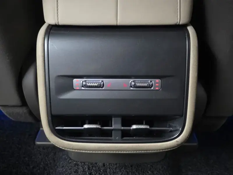 2023 Lincoln Nautilus с пробегом 44 401 км