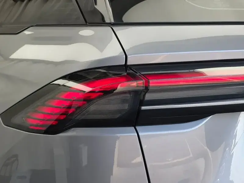 2023 Lincoln Nautilus с пробегом 44 401 км