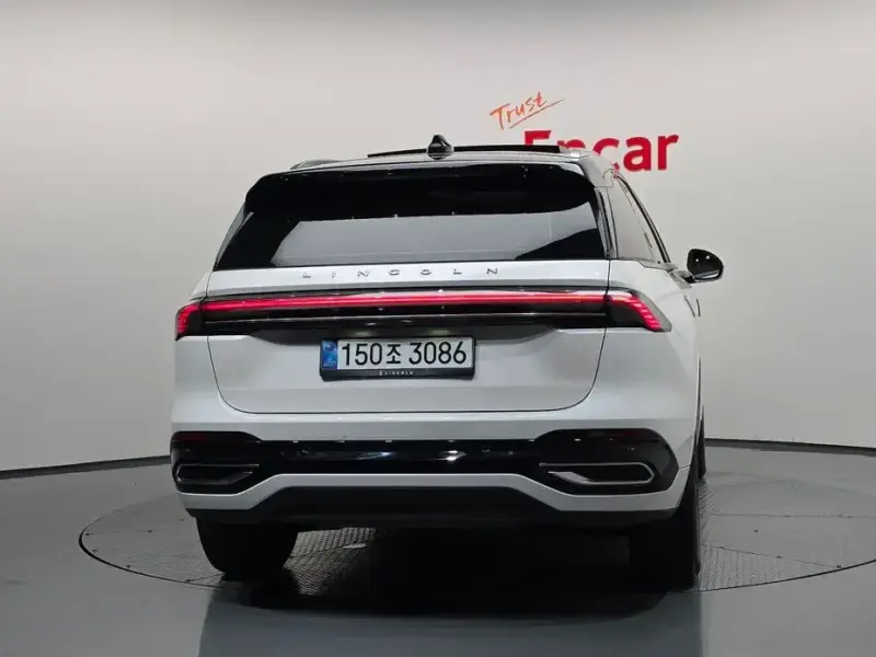 2025 Lincoln Nautilus с пробегом 20 969 км