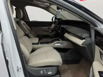 2025 Lincoln Nautilus с пробегом 20 969 км