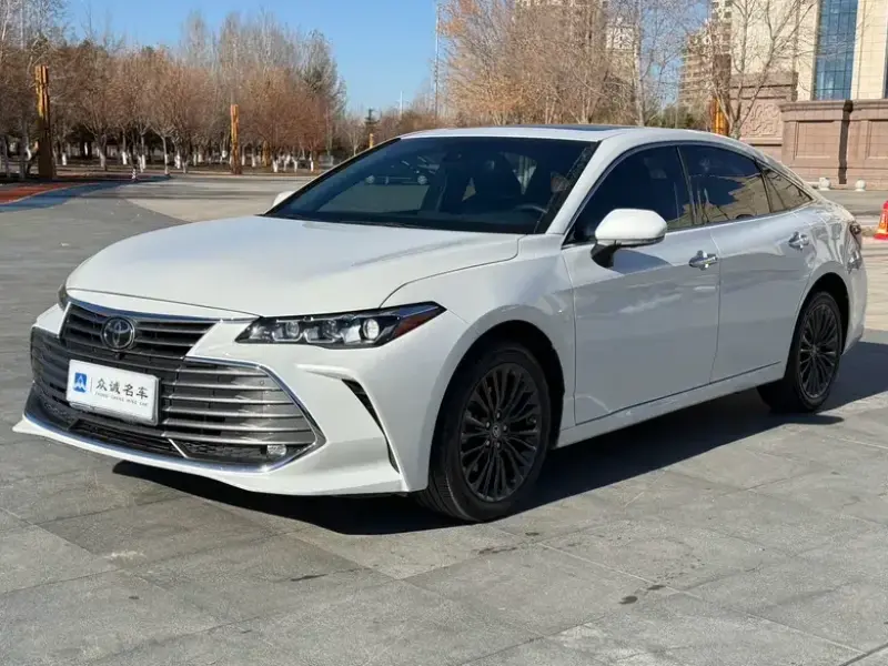 2022 Toyota Avalon с пробегом 50 000 км