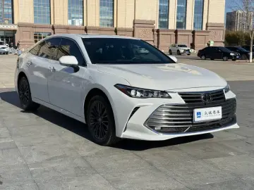2022 Toyota Avalon с пробегом 50 000 км