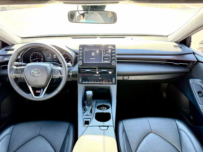 2022 Toyota Avalon с пробегом 50 000 км
