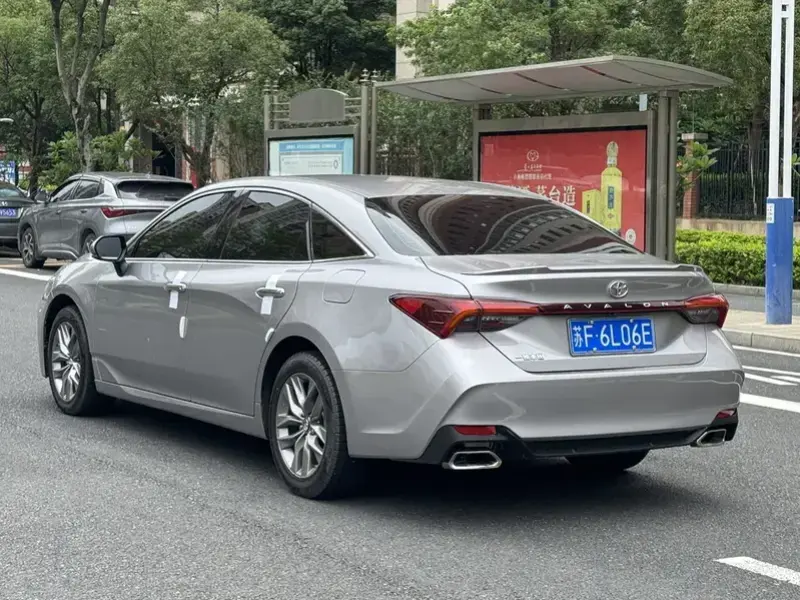 2021 Toyota Avalon с пробегом 95 000 км