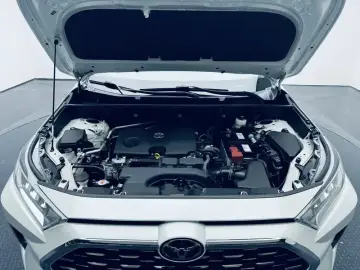 2022 Toyota RAV4 с пробегом 33 500 км