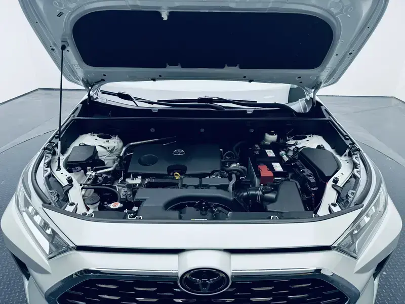 2022 Toyota RAV4 с пробегом 33 500 км