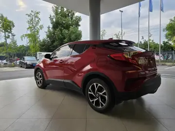 2020 Toyota C-HR с пробегом 22 000 км