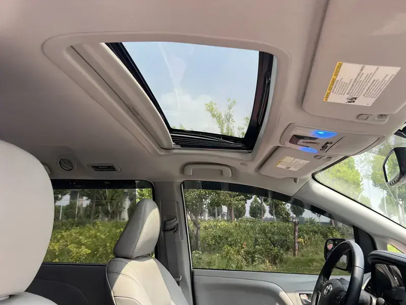 2020 Toyota Sienna с пробегом 106 000 км