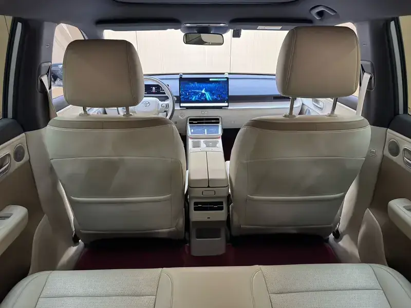 2025 Toyota bZ3X с пробегом 23 000 км