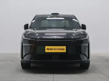 2025 Toyota bZ3X с пробегом 7 300 км