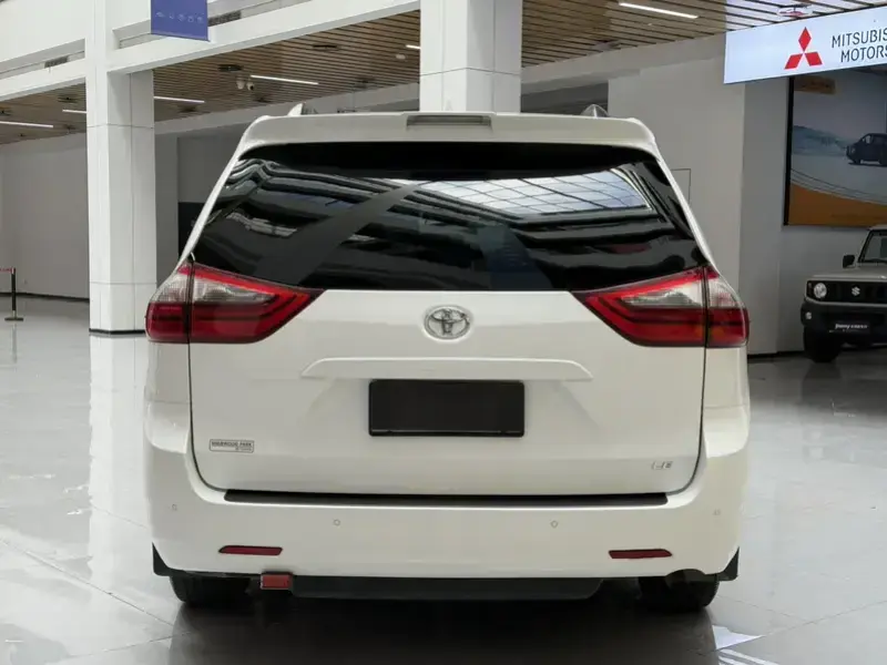 2020 Toyota Sienna с пробегом 60 000 км