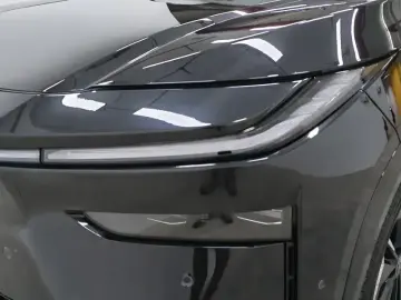 2025 Toyota bZ3X с пробегом 7 300 км