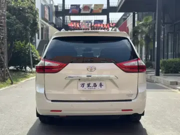 2019 Toyota Sienna с пробегом 84 700 км
