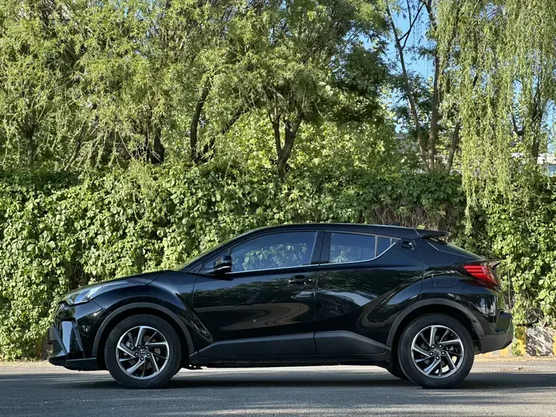 2021 Toyota C-HR с пробегом 47 000 км