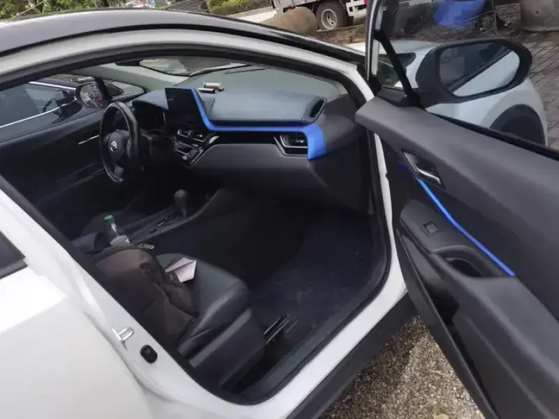 2022 Toyota C-HR с пробегом 17 600 км