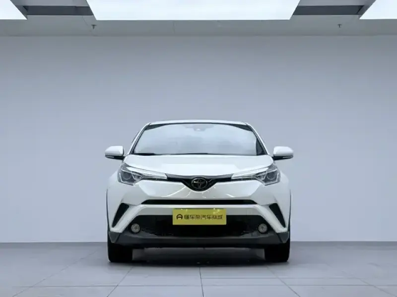 2020 Toyota C-HR с пробегом 97 500 км