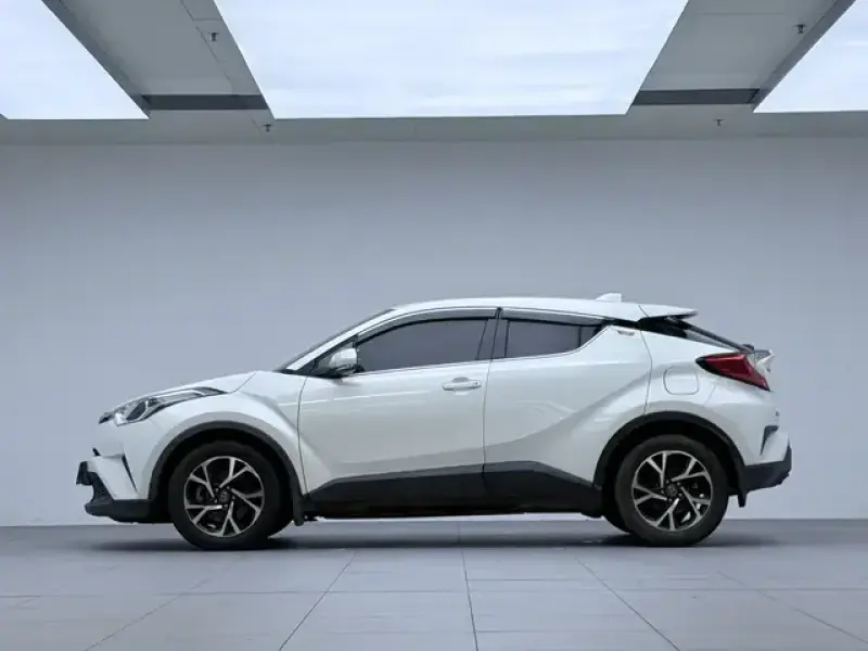 2020 Toyota C-HR с пробегом 97 500 км