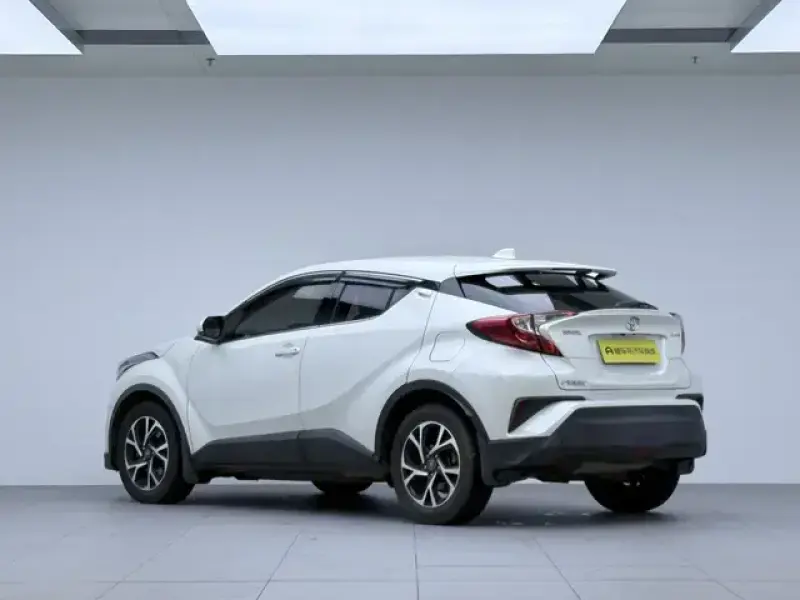 2020 Toyota C-HR с пробегом 97 500 км