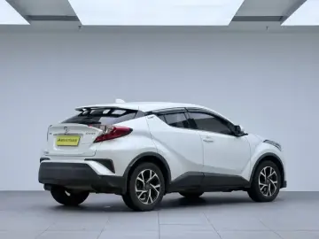 2020 Toyota C-HR с пробегом 97 500 км