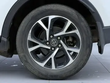 2020 Toyota C-HR с пробегом 97 500 км