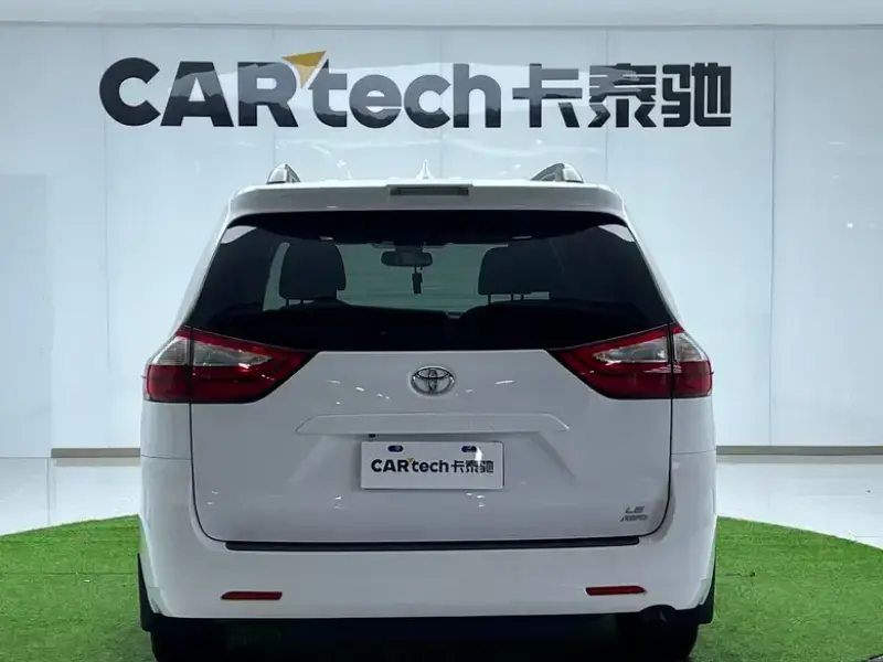 2019 Toyota Sienna с пробегом 209 900 км