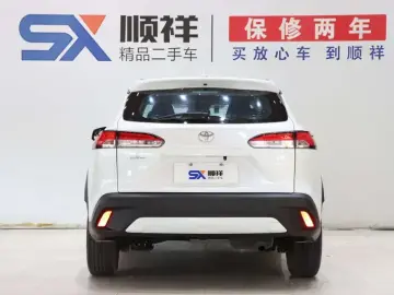 2024 Toyota Corolla Cross с пробегом 13 000 км