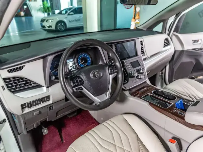 2020 Toyota Sienna с пробегом 198 000 км