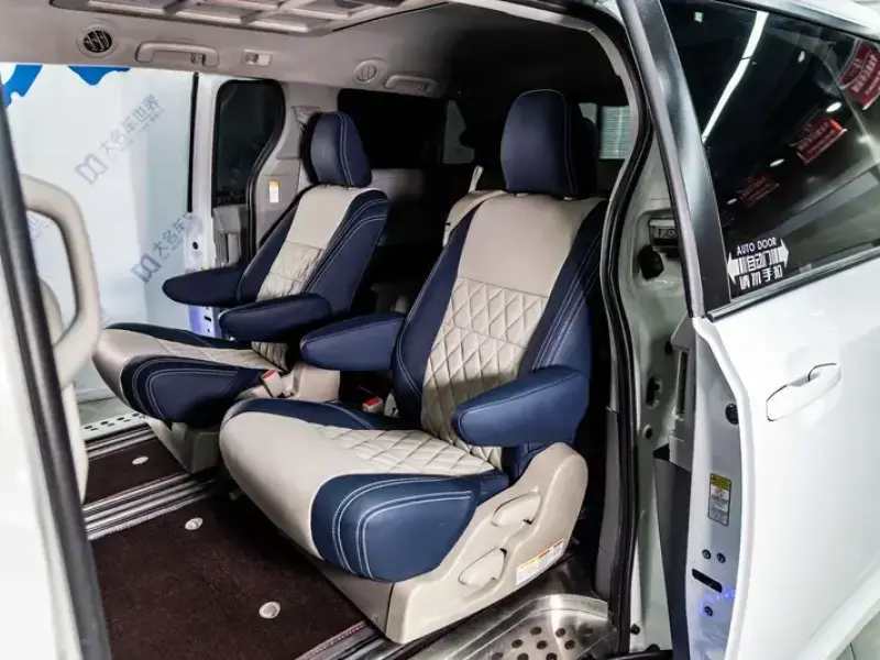 2020 Toyota Sienna с пробегом 198 000 км