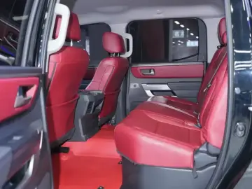 2023 Toyota Tundra с пробегом 94 000 км