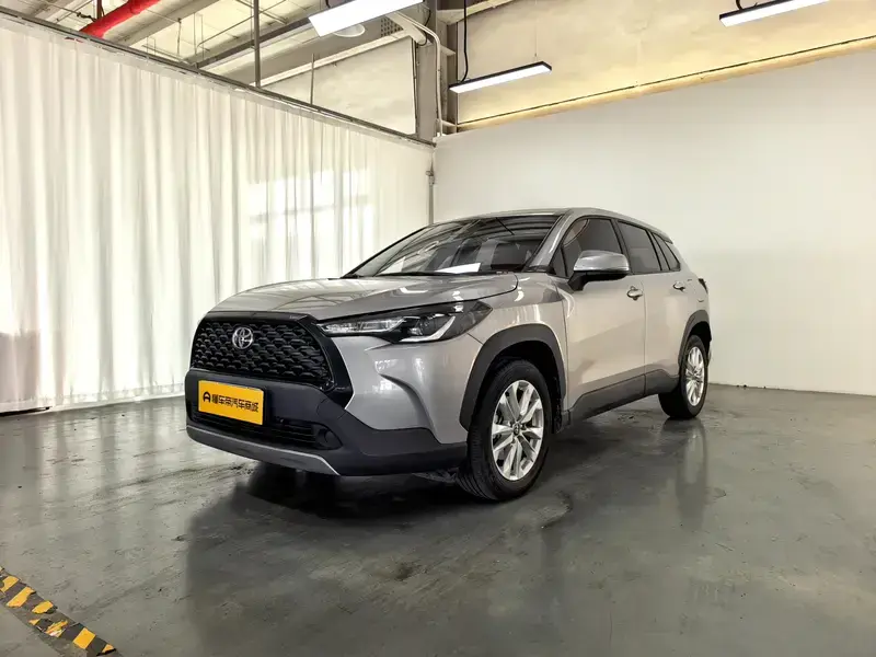 2023 Toyota Corolla Cross с пробегом 18 200 км
