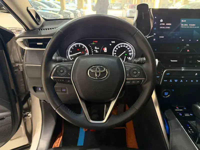 2022 Toyota Venza с пробегом 54 000 км