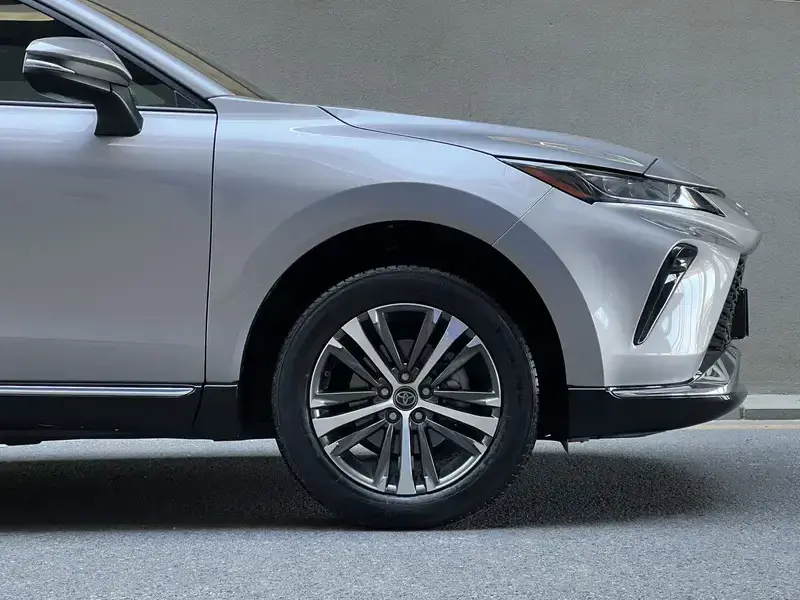 2022 Toyota Venza с пробегом 40 000 км