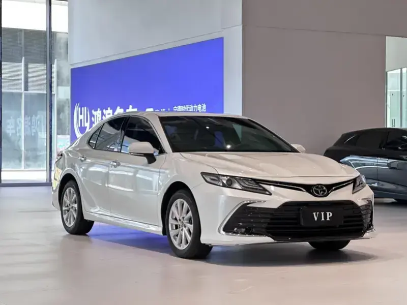 2021 Toyota Camry с пробегом 19 000 км