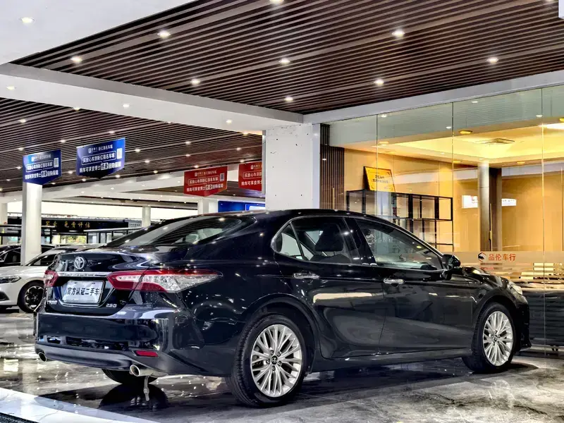 2019 Toyota Camry с пробегом 113 000 км