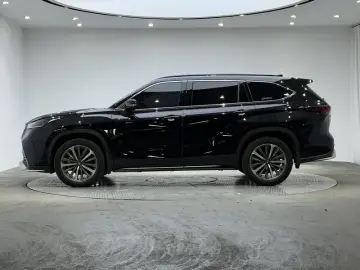 2024 Toyota Crown Kluger с пробегом 54 000 км