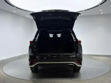 2024 Toyota Crown Kluger с пробегом 54 000 км