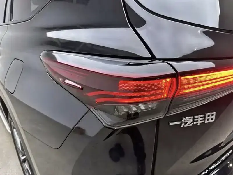2024 Toyota Crown Kluger с пробегом 14 900 км